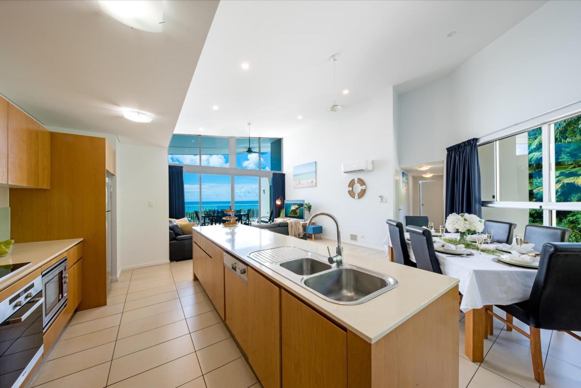 Sea Forever On Azure Seas - Airlie Beach Bagian luar foto